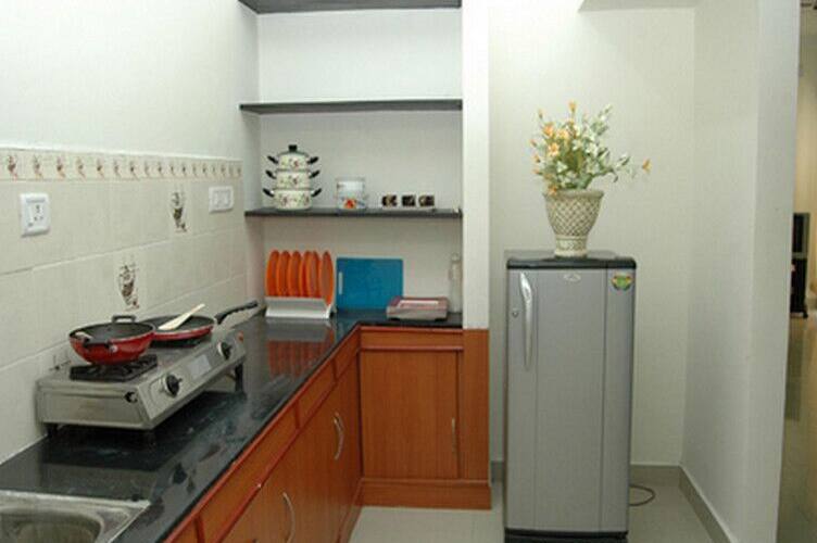 Pali Hills Service Apartment, Mumbai 3